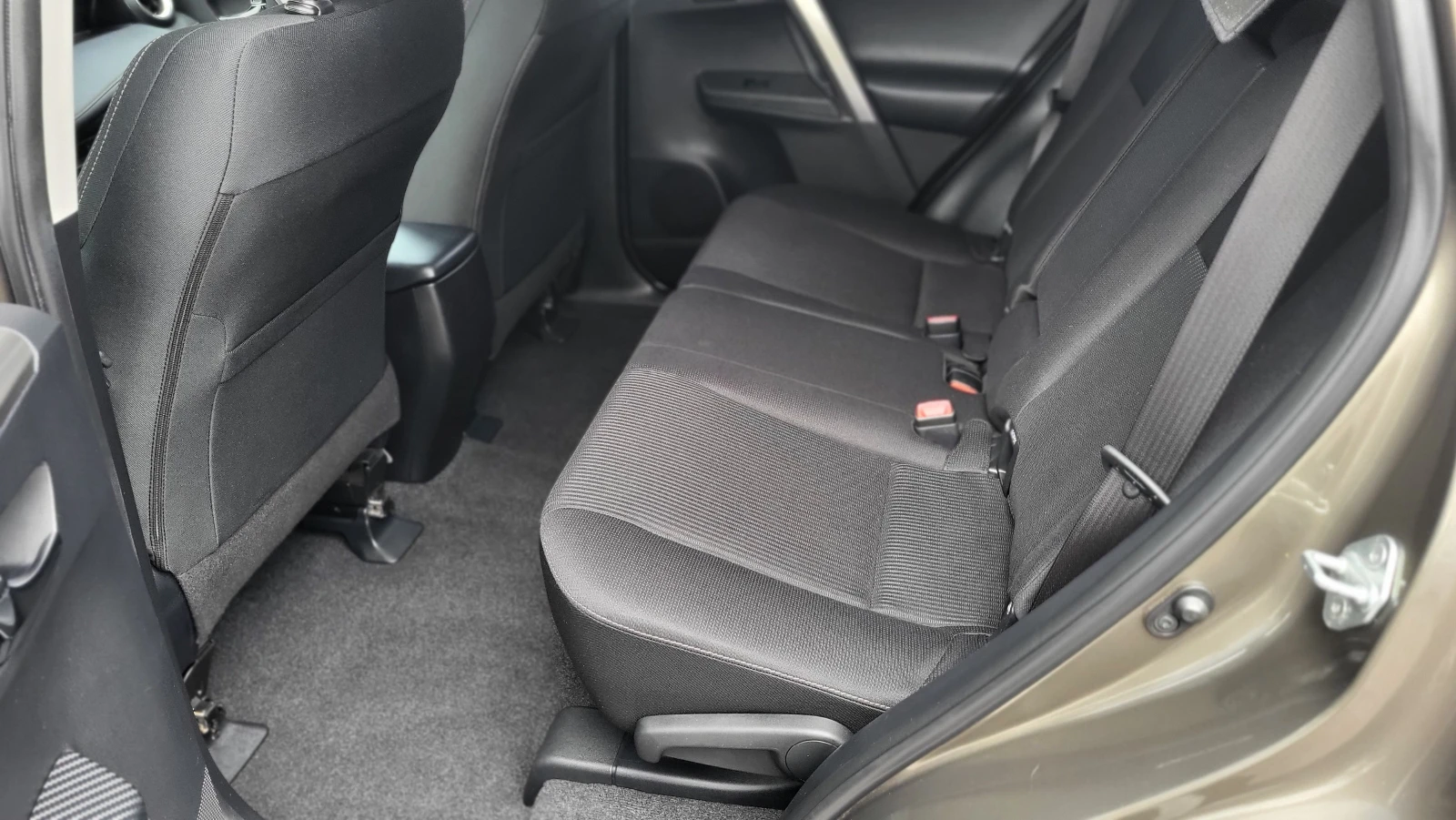 Toyota Rav4 2.0i | Mobile.bg � ����������� 11