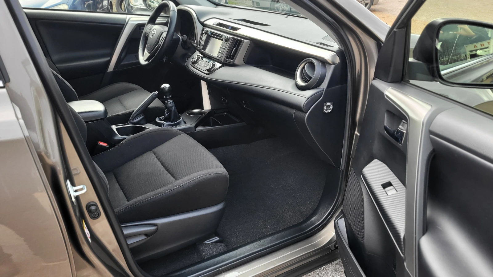 Toyota Rav4 2.0i - изображение 10