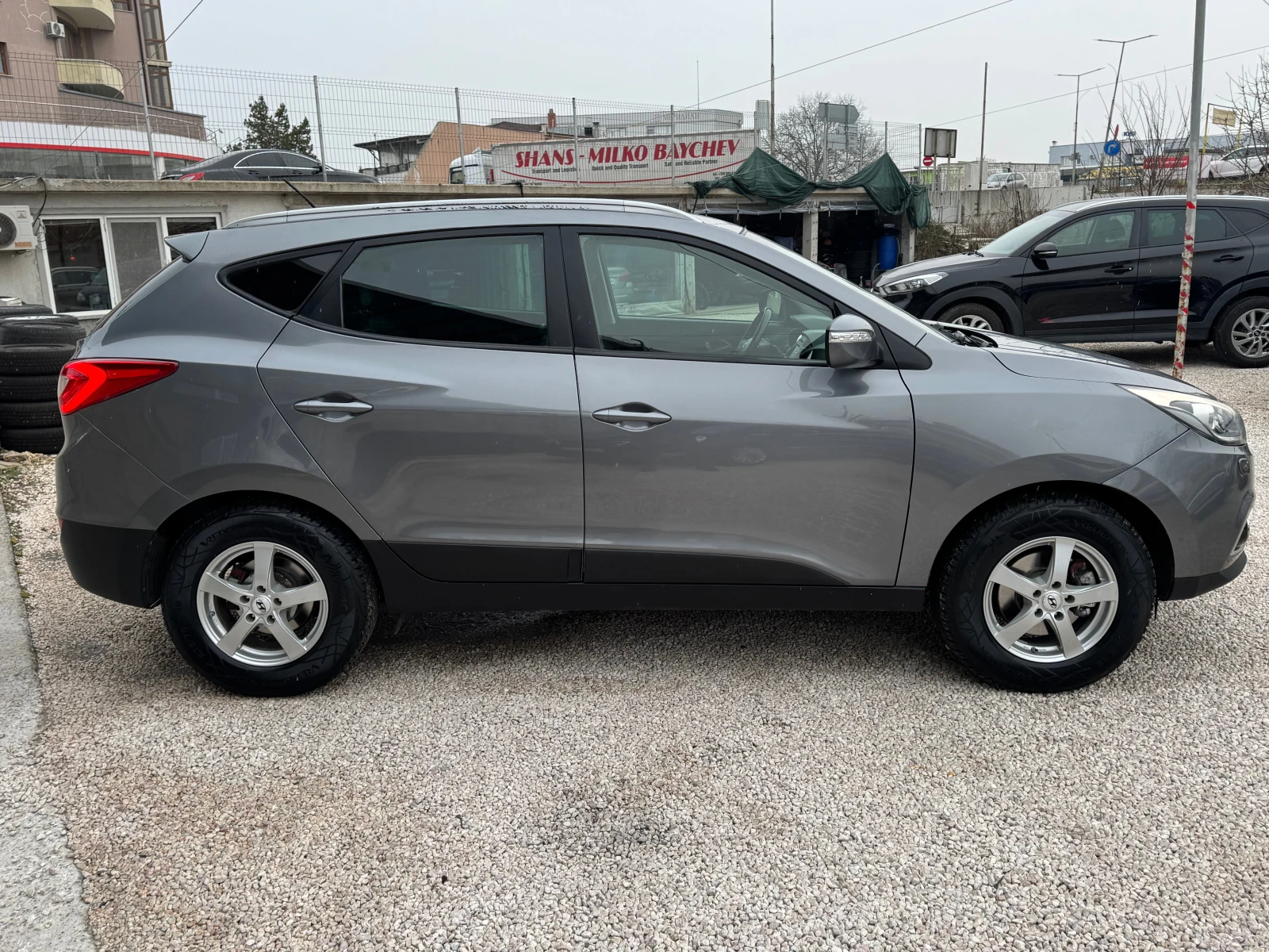 Hyundai IX35 АВТОМАТ-ФУЛЛЛЛ - изображение 3