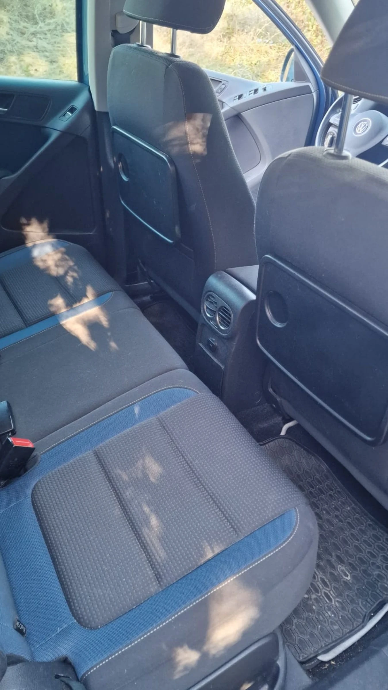 VW Tiguan, снимка 13 - Автомобили и джипове - 54238559