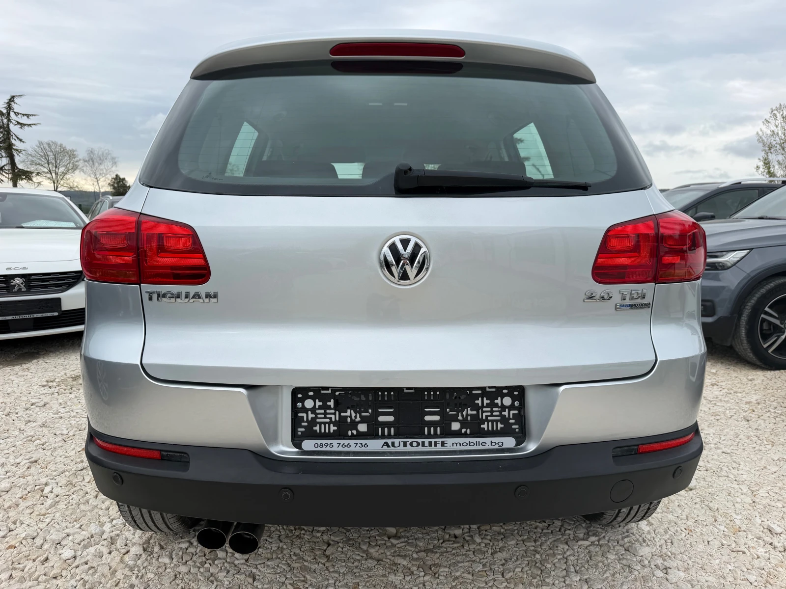VW Tiguan FACELIFT 2.0TDI-140 BzluEMOTION TECH., снимка 6 - Автомобили и джипове - 54357711