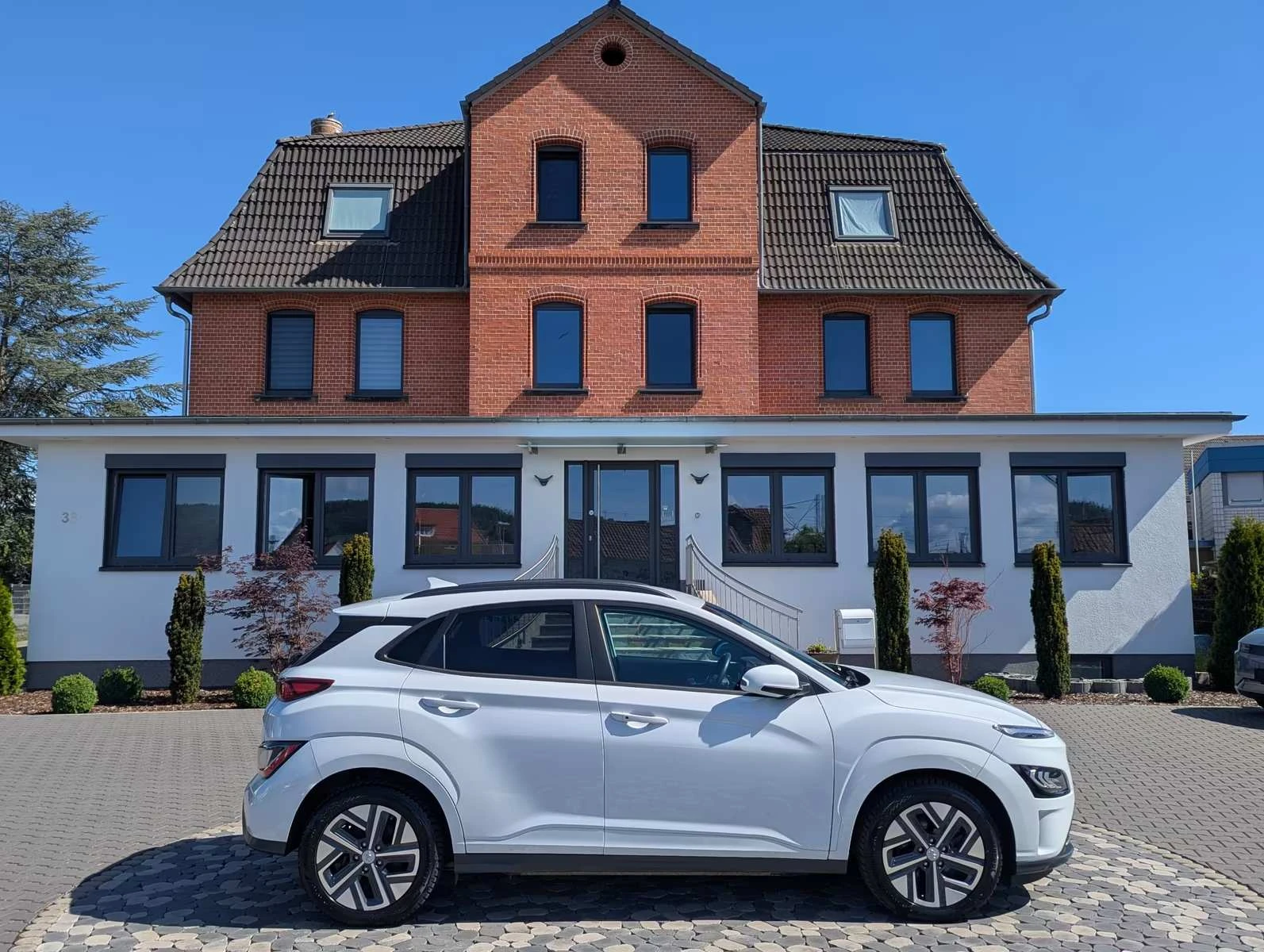 Hyundai Kona EV 98000KM. 64KW/h 204 k.с.  ТЕРМО ПОМПА, ГАРАНЦИЯ, снимка 7 - Автомобили и джипове - 54882793