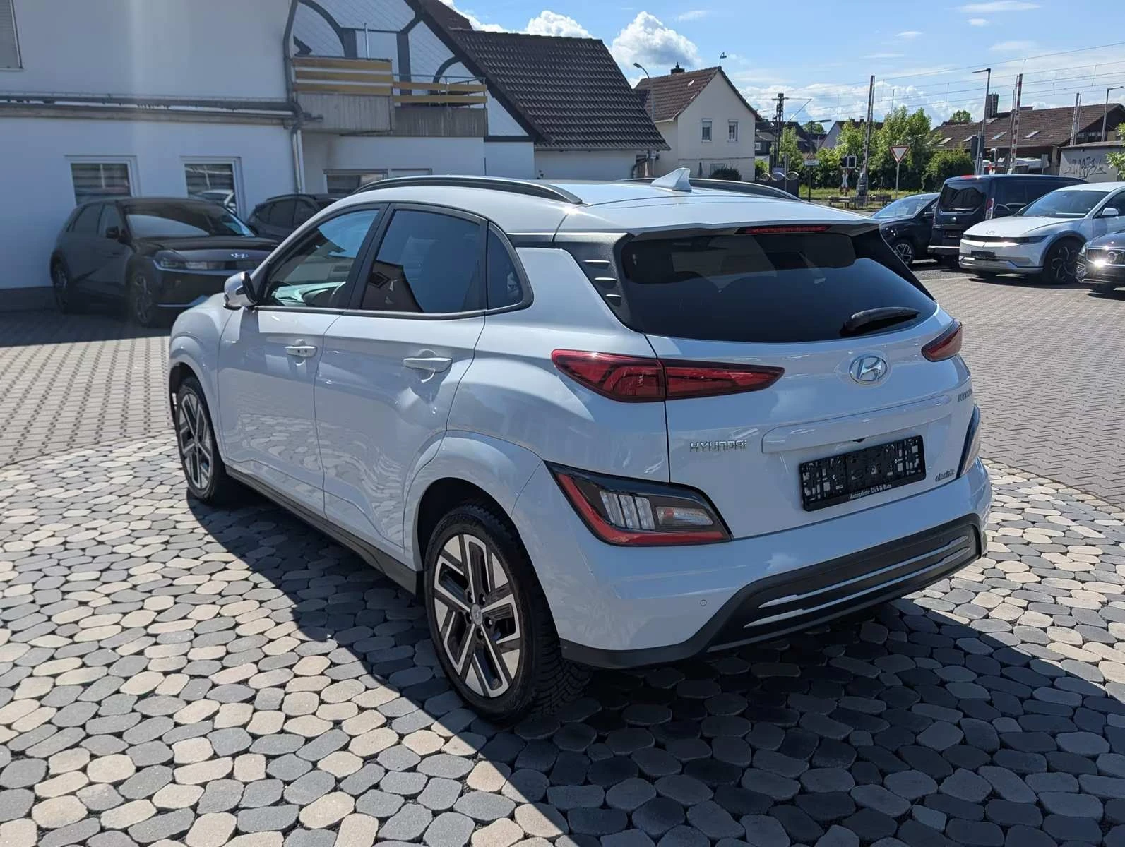 Hyundai Kona EV 98000KM. 64KW/h 204 k.с.  ТЕРМО ПОМПА, ГАРАНЦИЯ, снимка 5 - Автомобили и джипове - 54882793