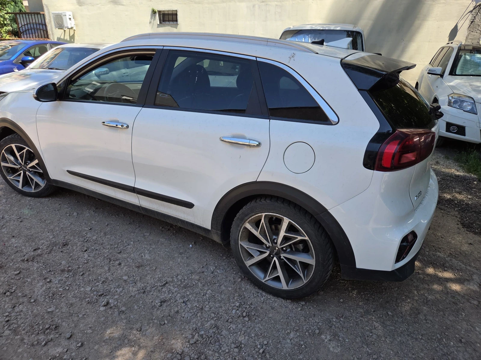 Kia Niro Full hybrid 2022, снимка 5 - Автомобили и джипове - 54932728