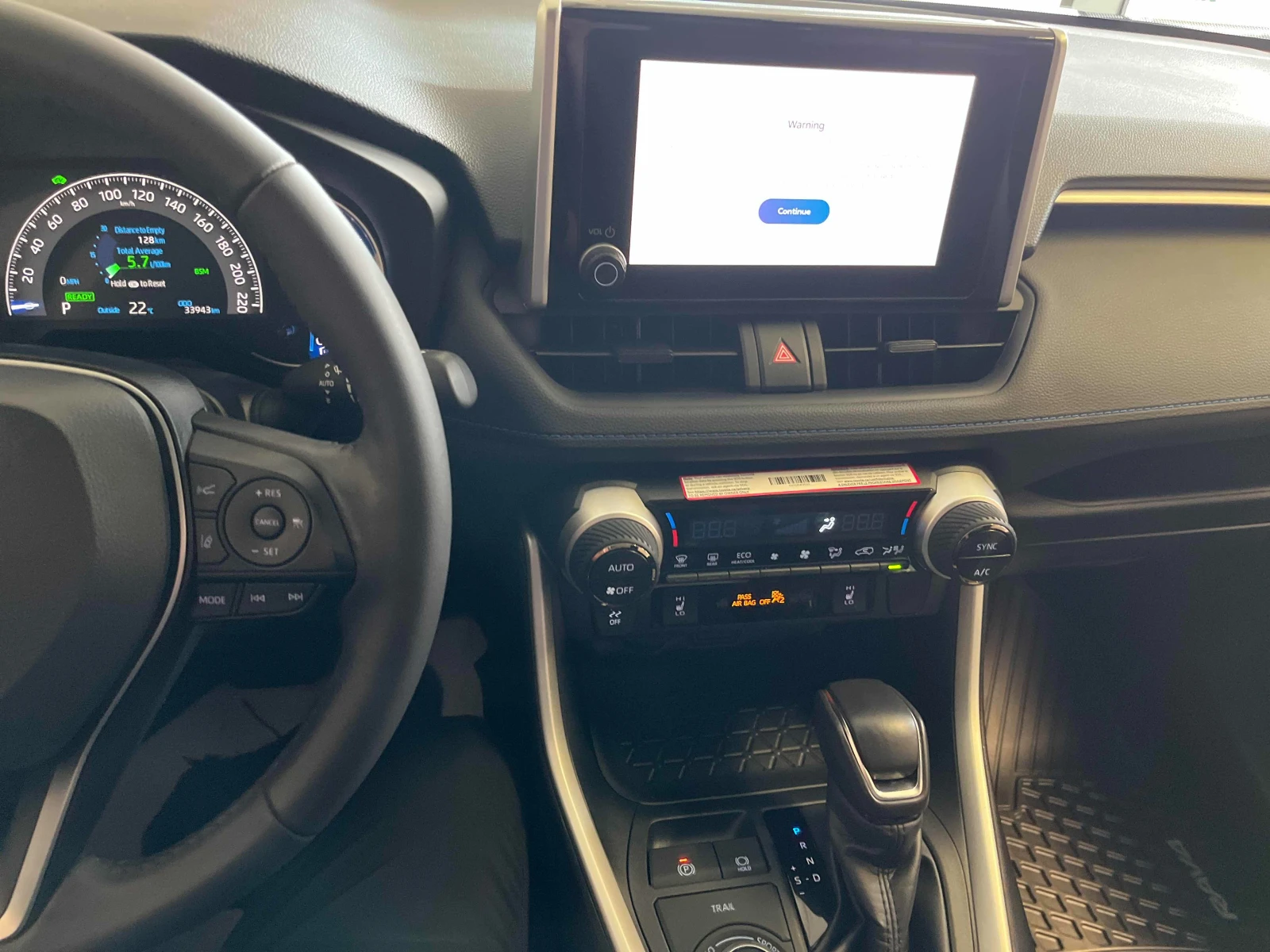 Toyota Rav4 Hybrid SE * ПАНОРАМА * 2 КЛЮЧА * CARFAX, снимка 8 - Автомобили и джипове - 55157770