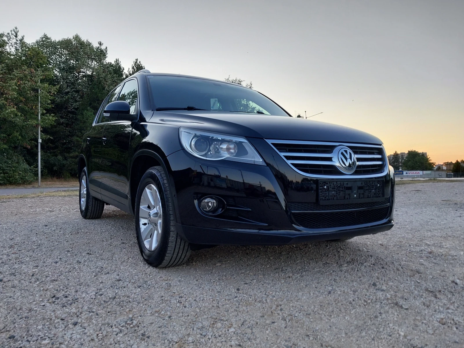 VW Tiguan 2.0- 140кс., 4x4, снимка 7 - Автомобили и джипове - 55702692