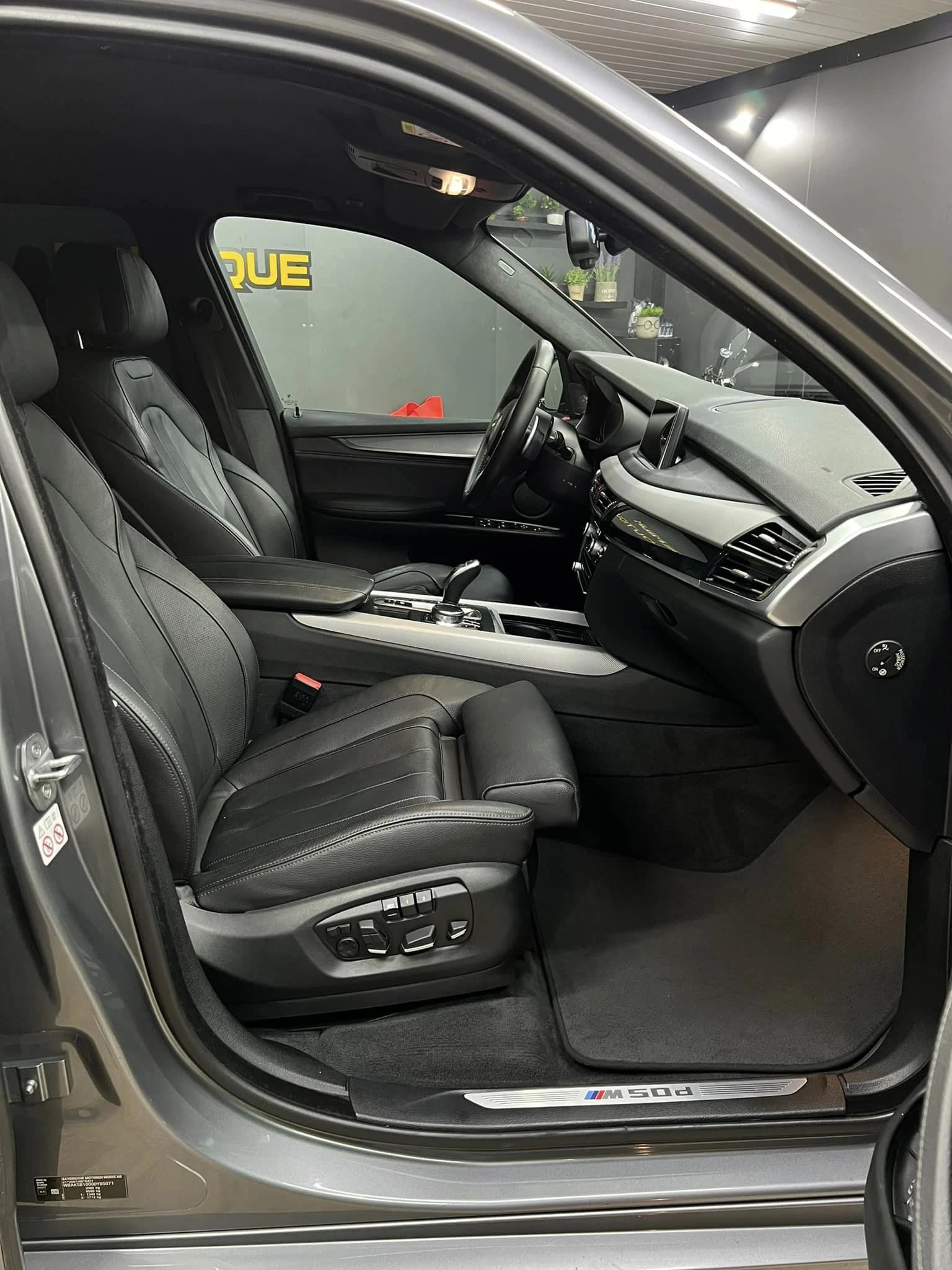 BMW X5 M50D, снимка 9 - Автомобили и джипове - 56160248