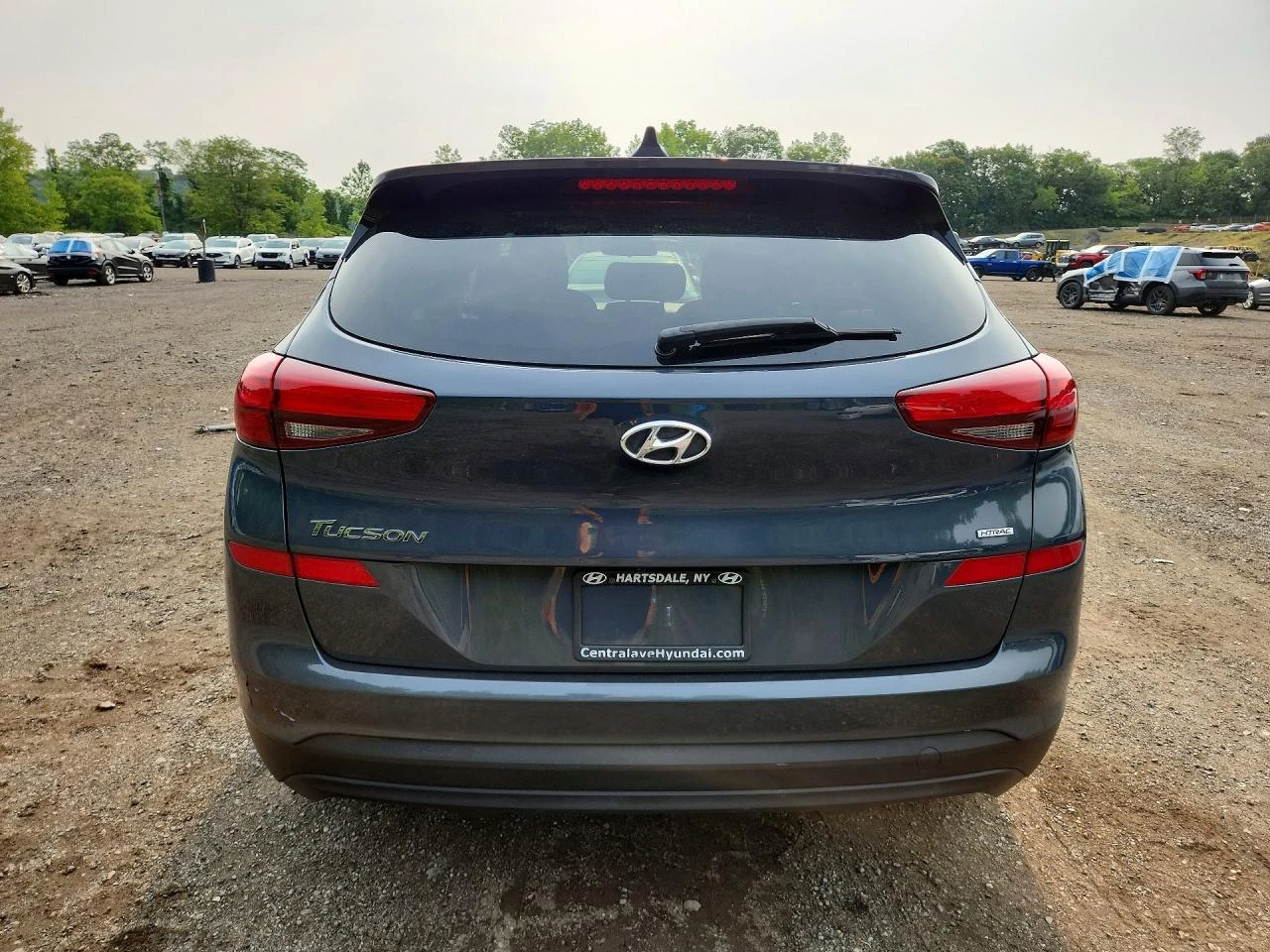 Hyundai Tucson 2.0l Se, снимка 6 - Автомобили и джипове - 56417678