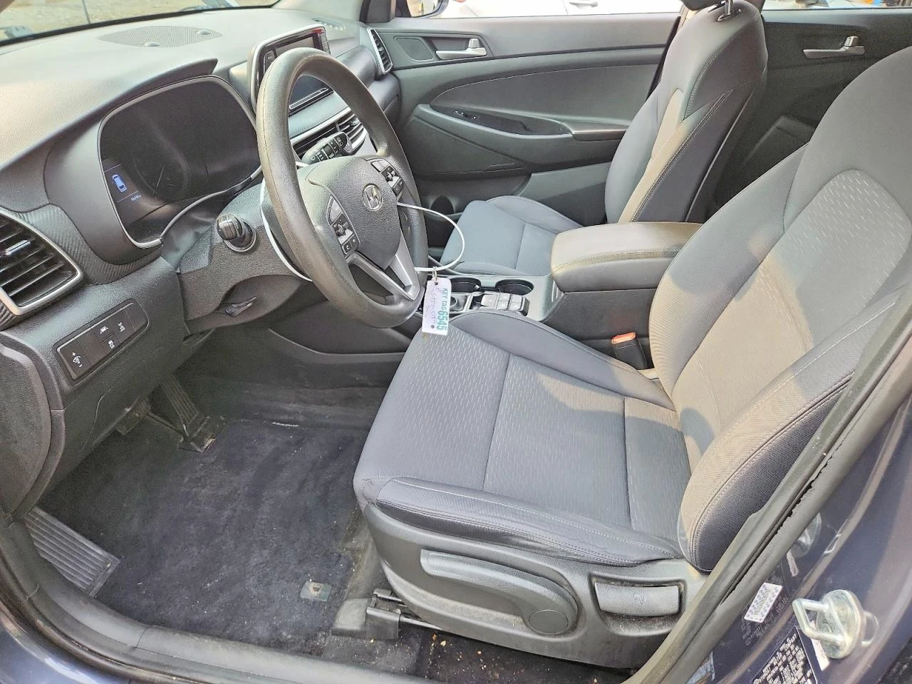 Hyundai Tucson 2.0l Se, снимка 7 - Автомобили и джипове - 56417678