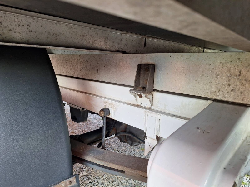 Mercedes-Benz Sprinter 316 CDi до 3, 5т.БРЗЕНТ БОРД 4, 30м. ШВЕЙЦАРИЯ КЛИМА, снимка 14 - Бусове и автобуси - 49820992