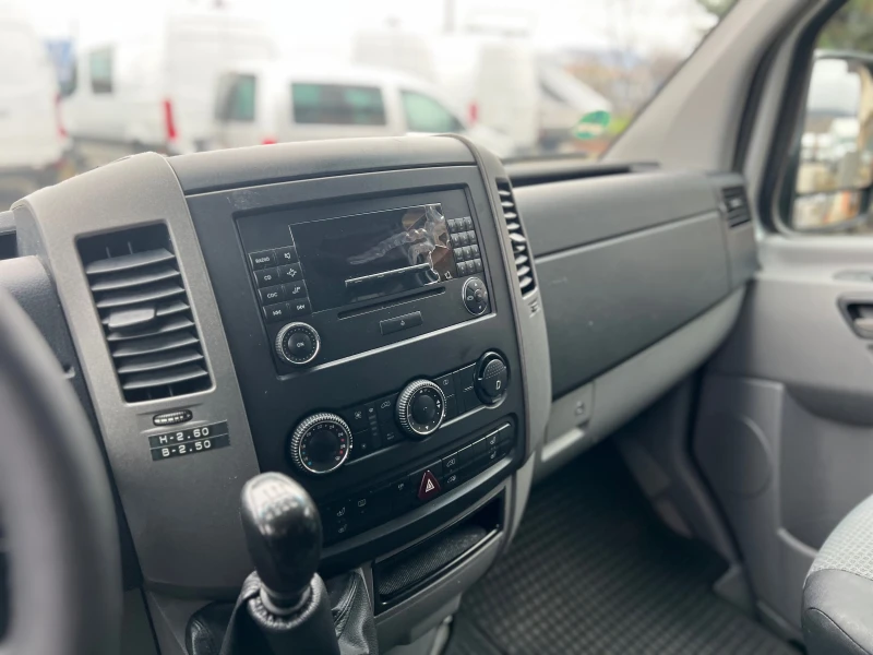 Mercedes-Benz Sprinter 315 Пътнически , 9 МЕСТА , КЛИМА, снимка 10 - Бусове и автобуси - 52679289