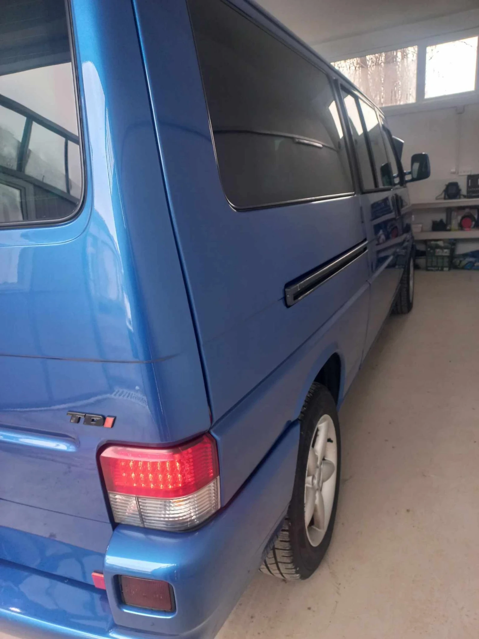 VW Caravelle  - изображение 2