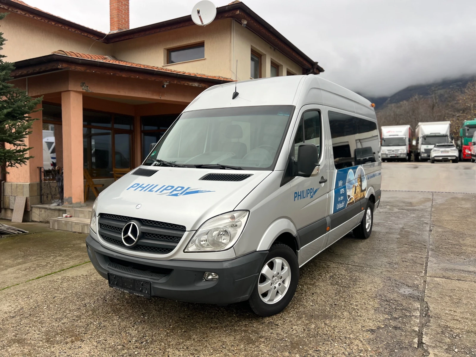 Mercedes-Benz Sprinter 315 Пътнически , 9 МЕСТА , КЛИМА - изображение 2