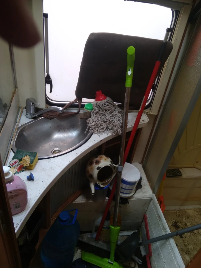 Каравана Други Fendt, снимка 12 - Каравани и кемпери - 53252764