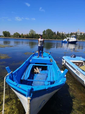 Лодка Собствено производство, снимка 2 - Воден транспорт - 47905298