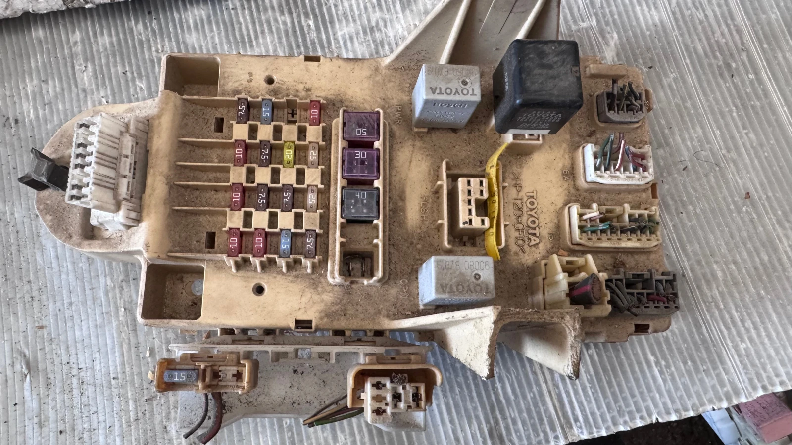   (  BSI / BSM )  Toyota Yaris - PP-T20+GF10 | Mobile.bg   1