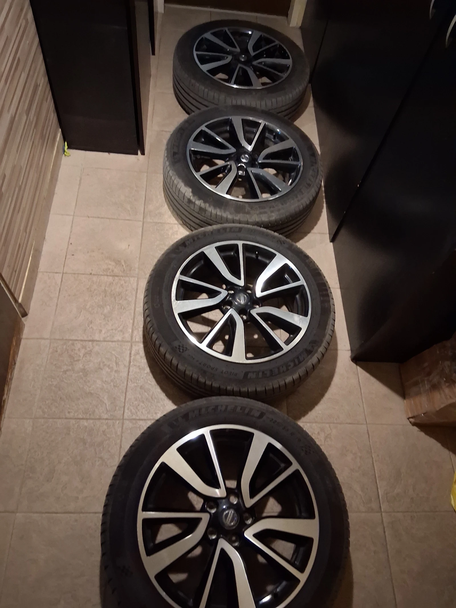 ���� � ������ 225/55R19 �� Nissan X-trail | Mobile.bg � ����������� 1