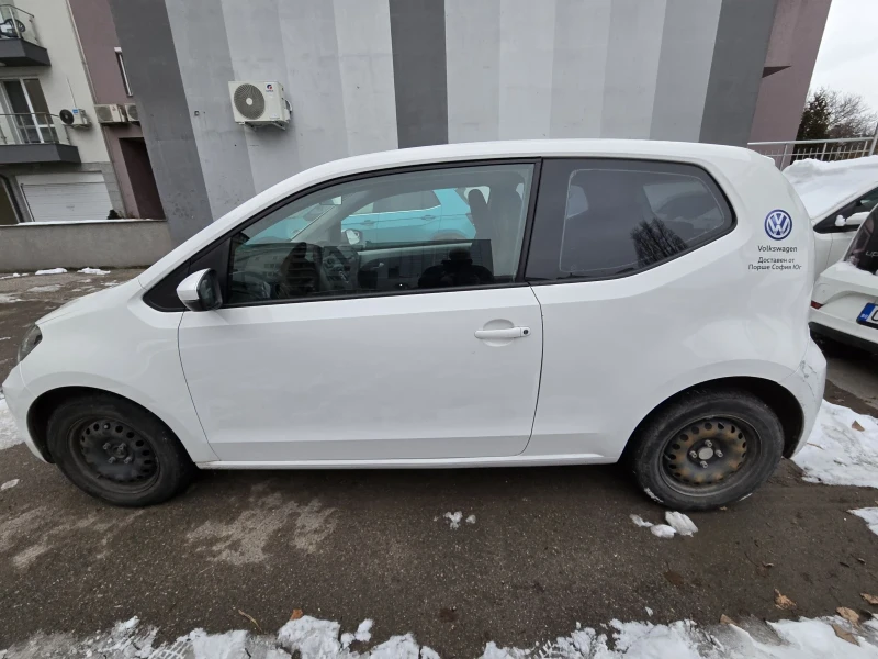 VW Up 1.0, снимка 4 - Автомобили и джипове - 48681037