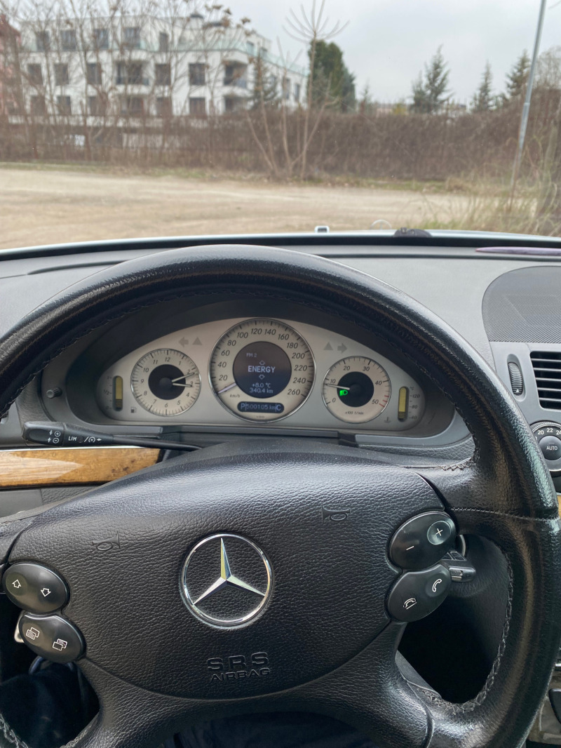 Mercedes-Benz E 280 V6 7G, снимка 11 - Автомобили и джипове - 44798304