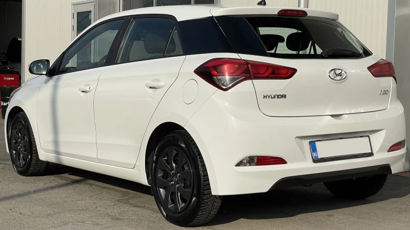 Hyundai I20 Върнат от Лизинг Euro 6B , снимка 3 - Автомобили и джипове - 47055939