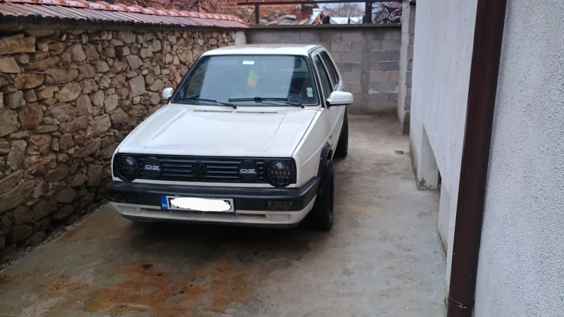 VW Golf 1.6td, снимка 9 - Автомобили и джипове - 48176177