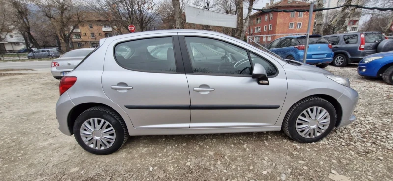 Peugeot 207 1.4 бензин 73 к.с., снимка 4 - Автомобили и джипове - 49259654