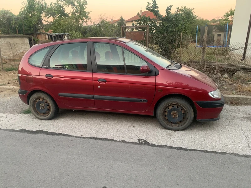 Renault Scenic 1, 6, снимка 4 - Автомобили и джипове - 52371882