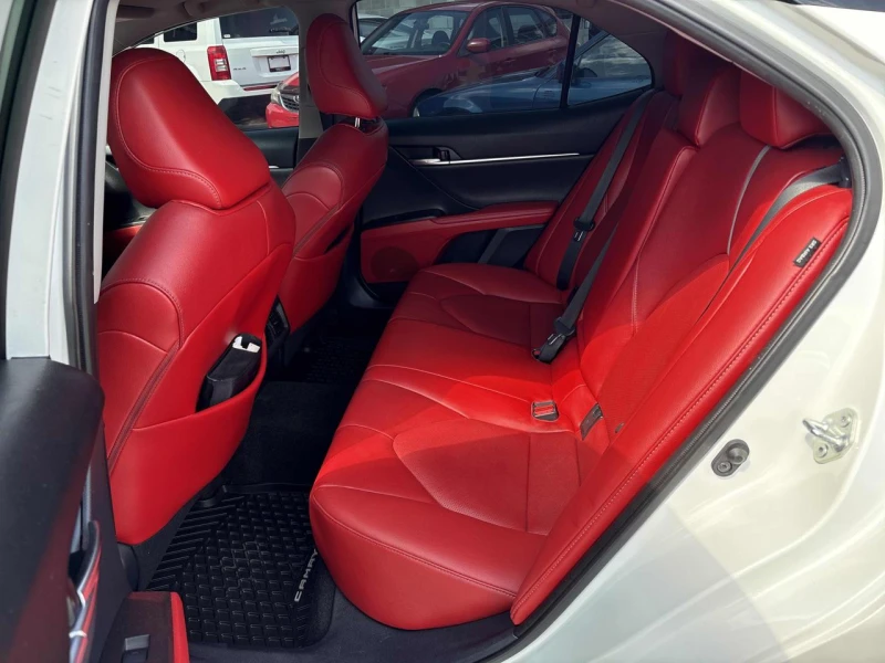 Toyota Camry AWD* XSE* Пано* Подгрев, снимка 10 - Автомобили и джипове - 52317722