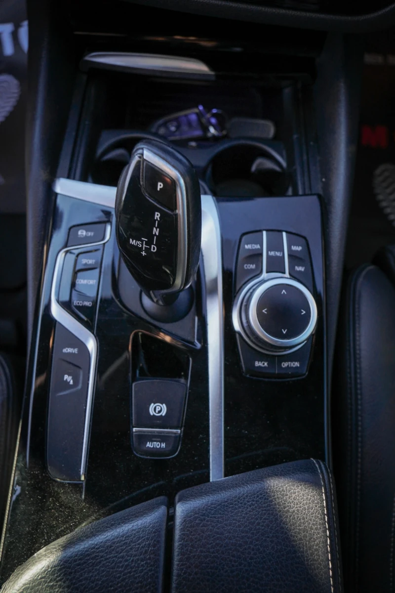 BMW 530E PLUG-IN HYBRID ЛИЗИНГ, снимка 8 - Автомобили и джипове - 52826360