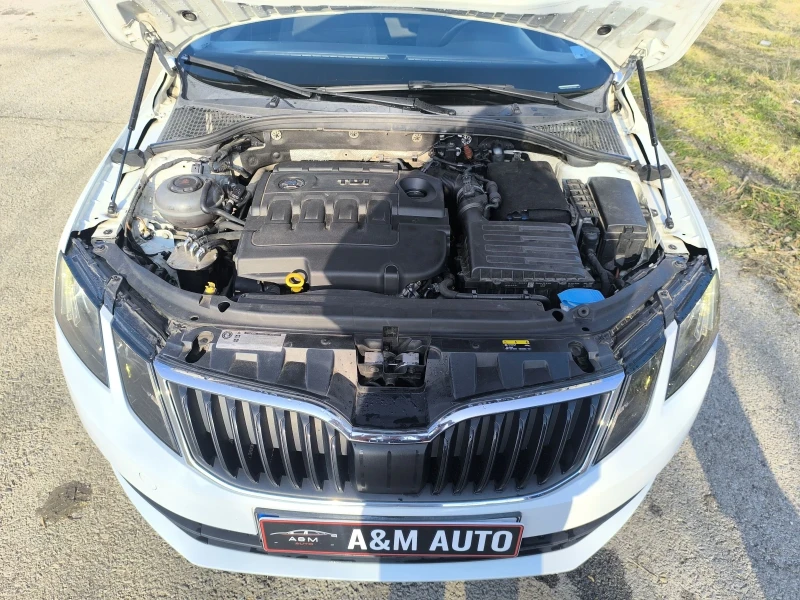 Skoda Octavia, снимка 9 - Автомобили и джипове - 52868895