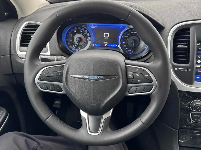 Chrysler 300c * 300 Touring L * CARFAX * ЦЕНА ДО БГ, снимка 13 - Автомобили и джипове - 53013856