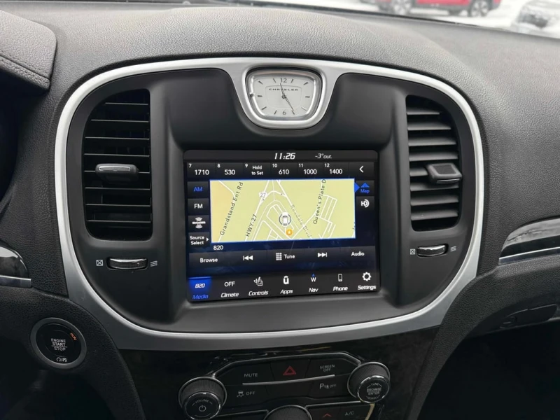 Chrysler 300c * 300 Touring L * CARFAX * ЦЕНА ДО БГ, снимка 16 - Автомобили и джипове - 53013856