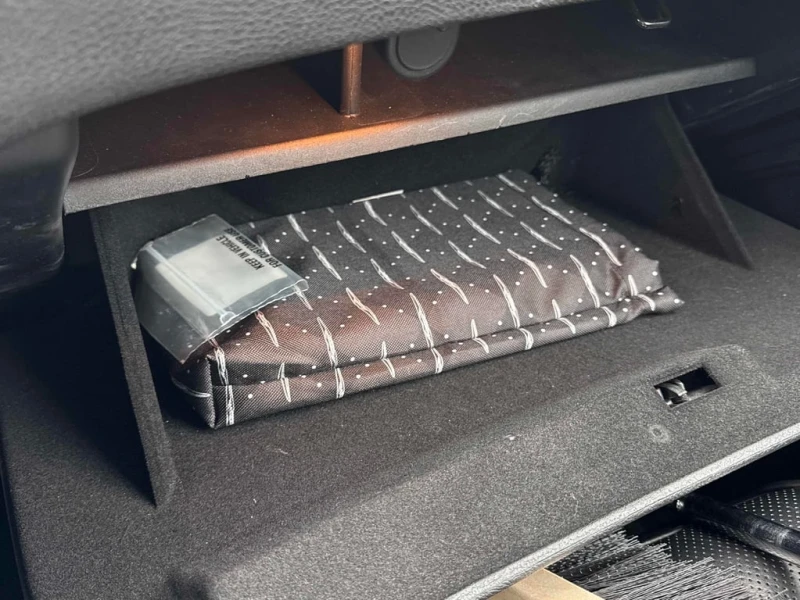 Chrysler 300c * 300 Touring L * CARFAX * ЦЕНА ДО БГ, снимка 17 - Автомобили и джипове - 53013856