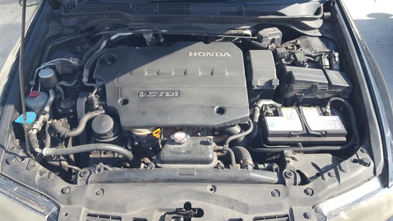 Honda Accord 2.2D 6скорости, снимка 2 - Автомобили и джипове - 36755068