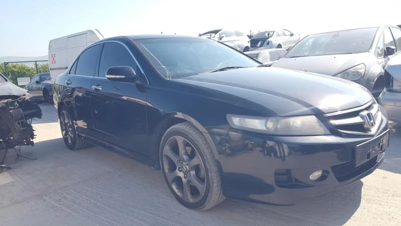 Honda Accord 2.2D 6скорости - изображение 9