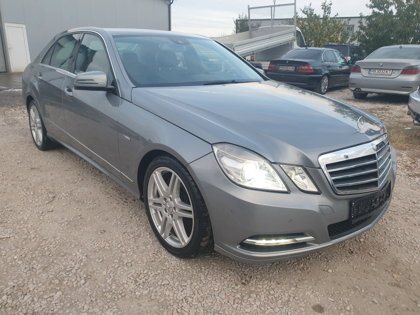 Mercedes-Benz E 250 Avangard - изображение 3