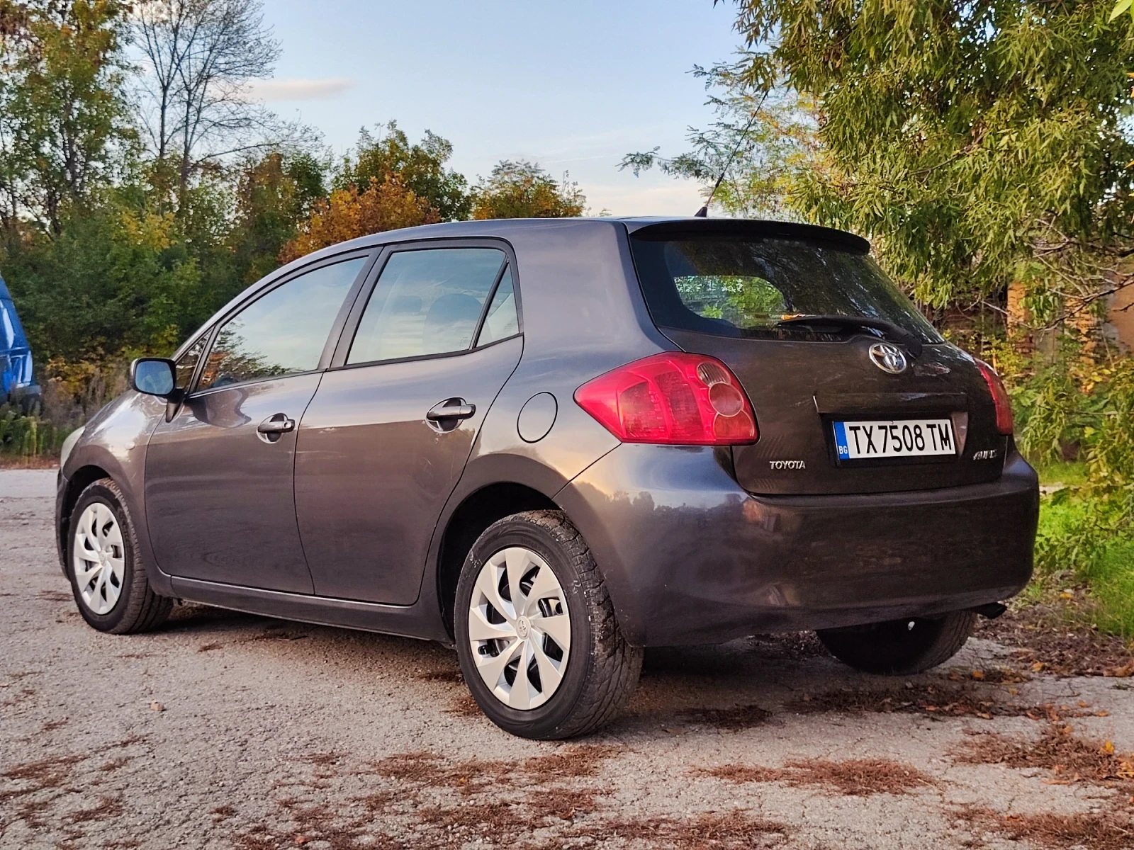 Toyota Auris 1.33vvti 103000km - изображение 7