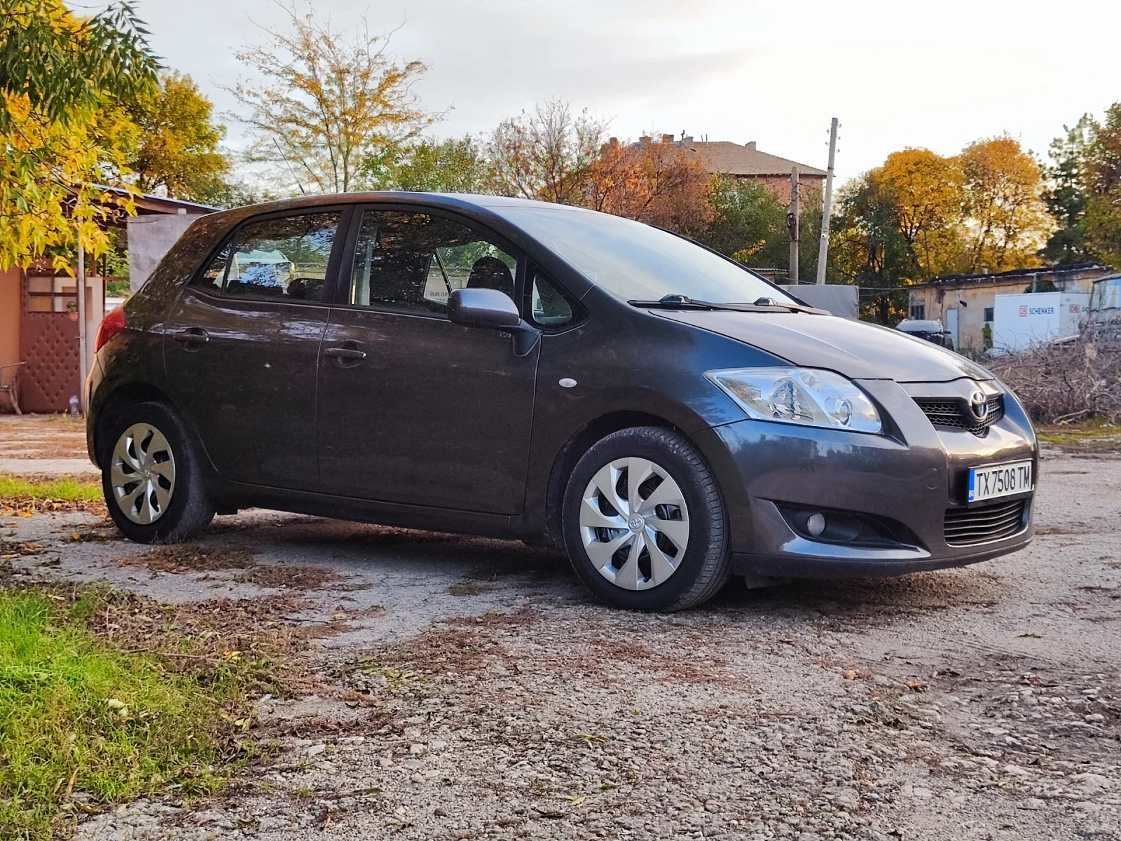 Toyota Auris 1.33vvti 103000km - изображение 5