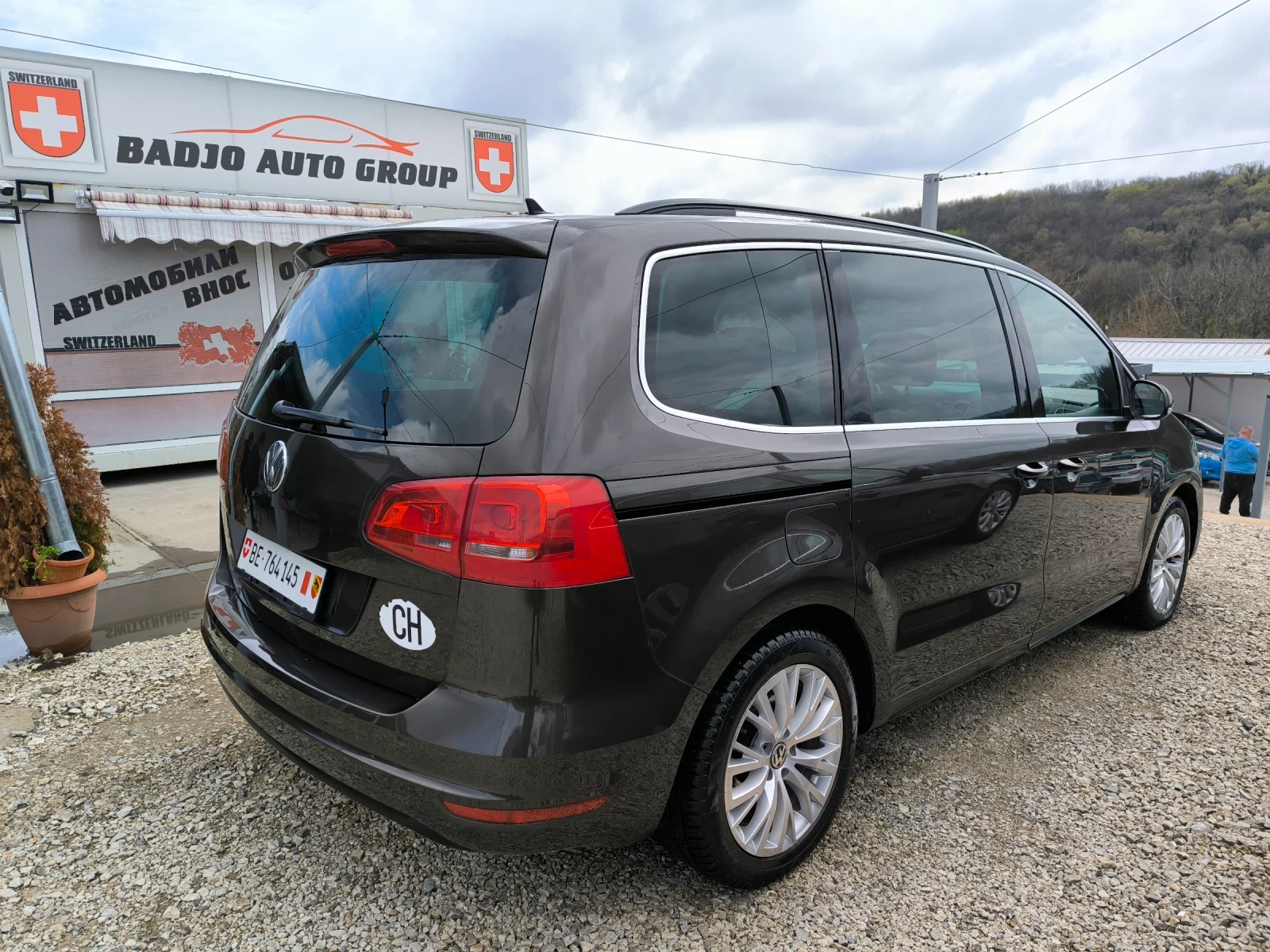 VW Sharan 2.0 TDi * 170к.с * 4х4 * 7местен* LUX SWISS - изображение 4