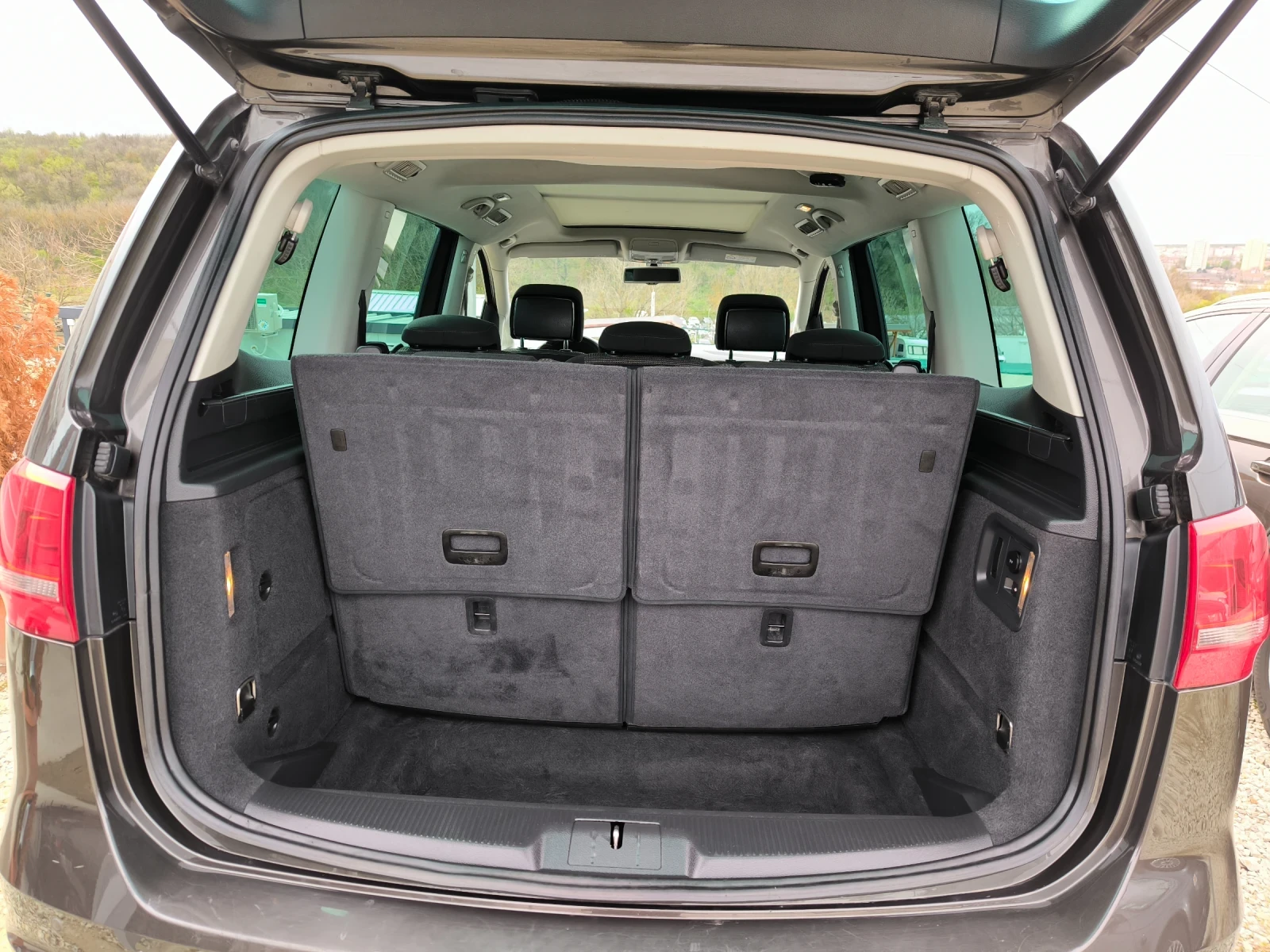 VW Sharan 2.0 TDi * 170к.с * 4х4 * 7местен* LUX SWISS - изображение 6