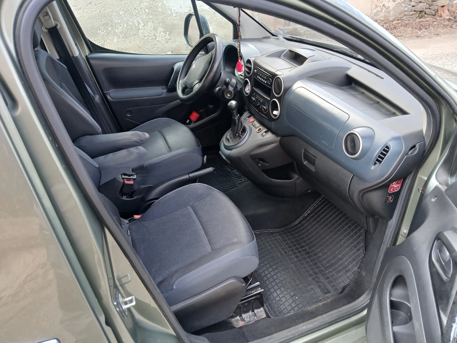 Peugeot Partner 1.6l 90hp бензин\газ - изображение 8