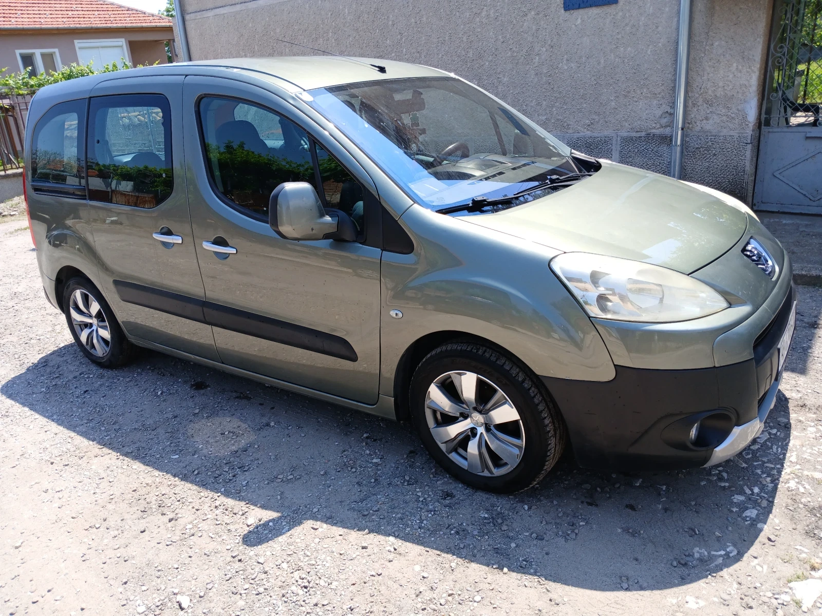 Peugeot Partner 1.6l 90hp бензин\газ - изображение 3