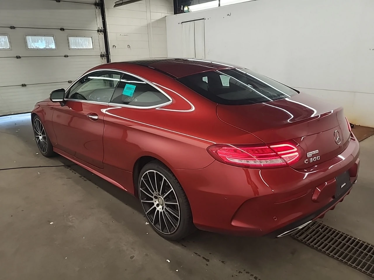 Mercedes-Benz C 300 AWD * CARFAX * АвтоКредит * Цена до България*  - изображение 4