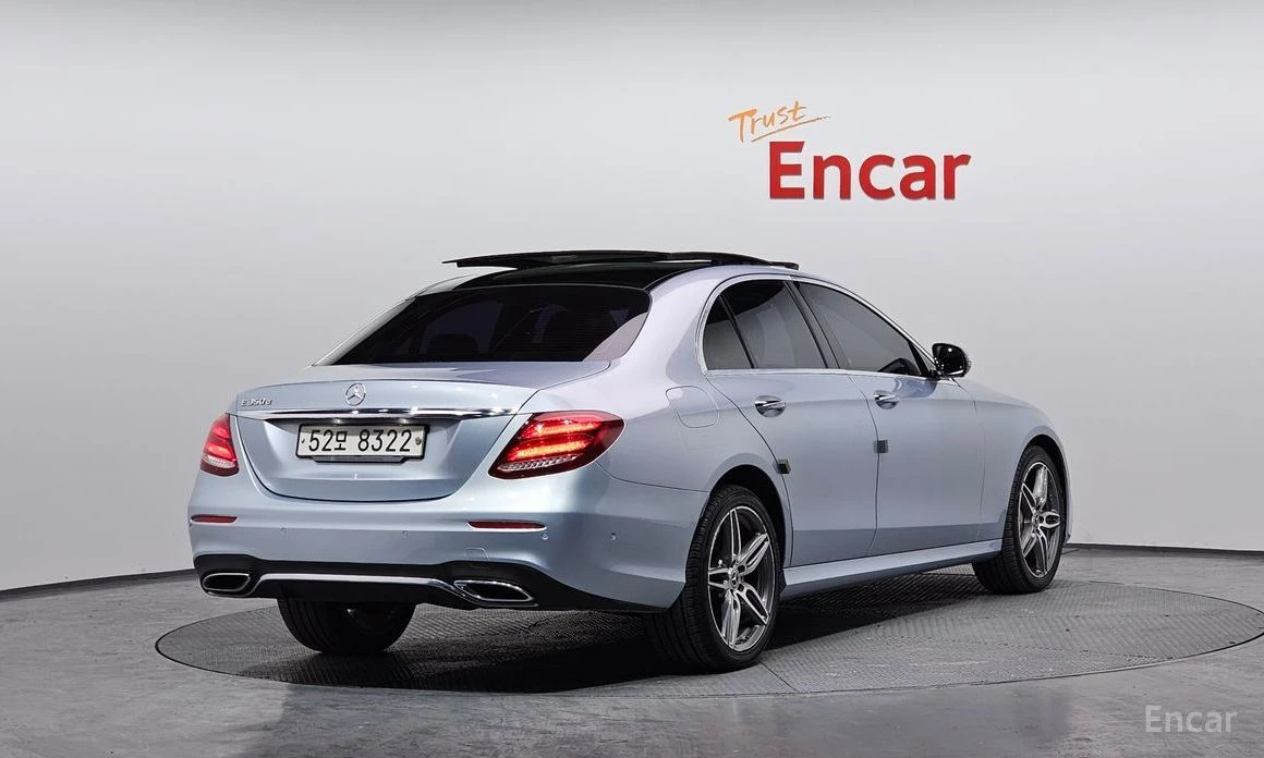 Mercedes-Benz E 350  - изображение 2