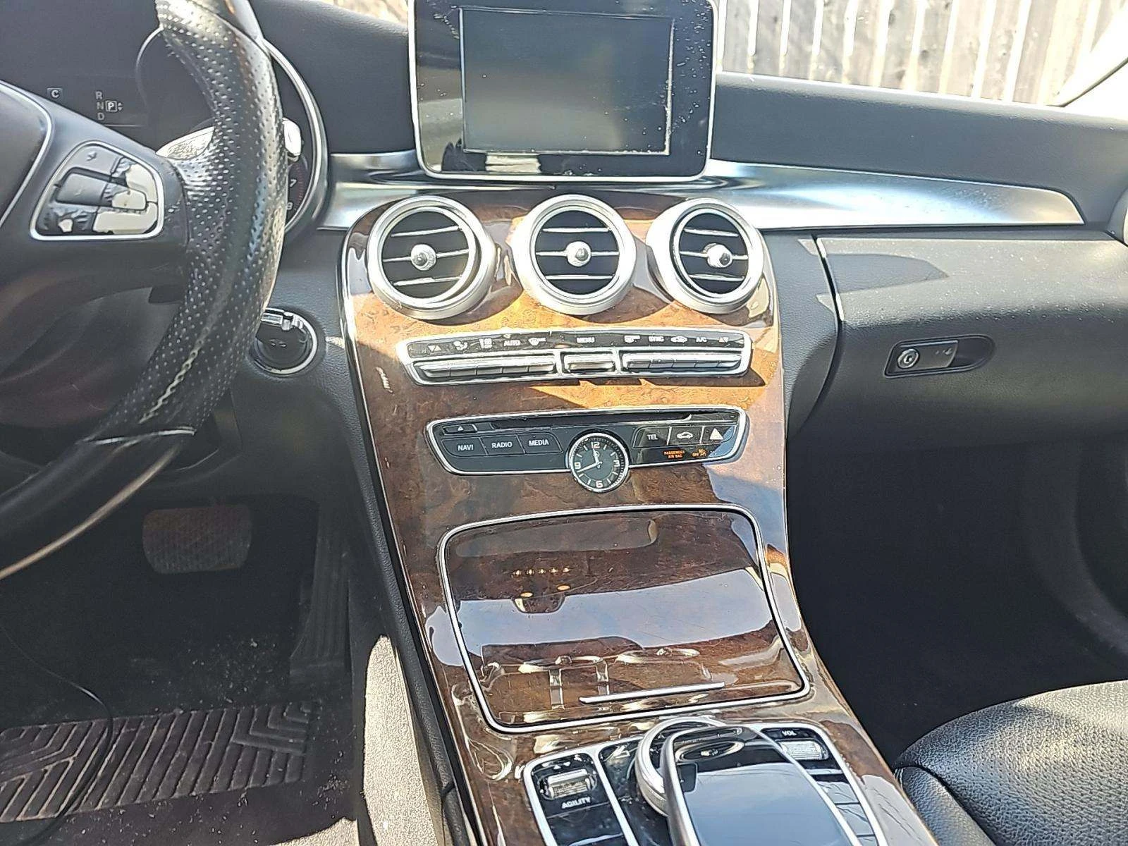 Mercedes-Benz C 300  - изображение 10