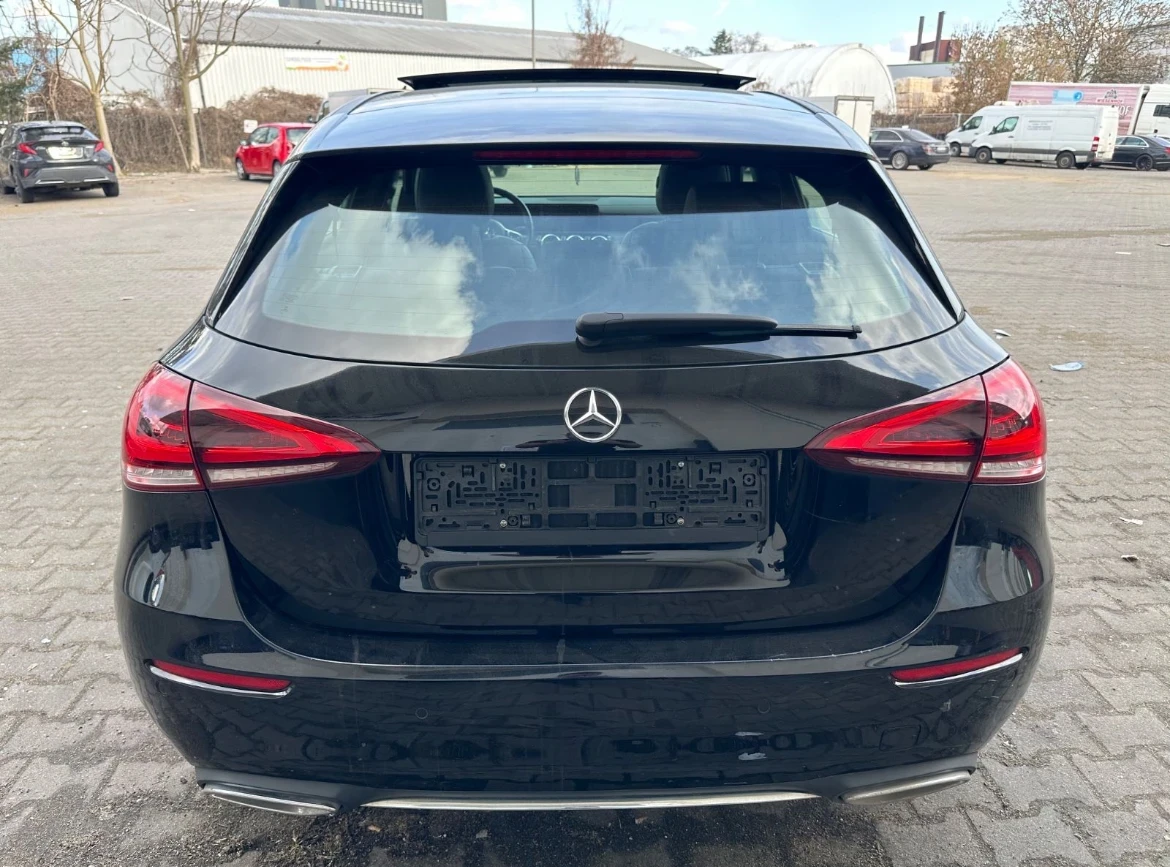 Mercedes-Benz A 180, снимка 3 - Автомобили и джипове - 54019020
