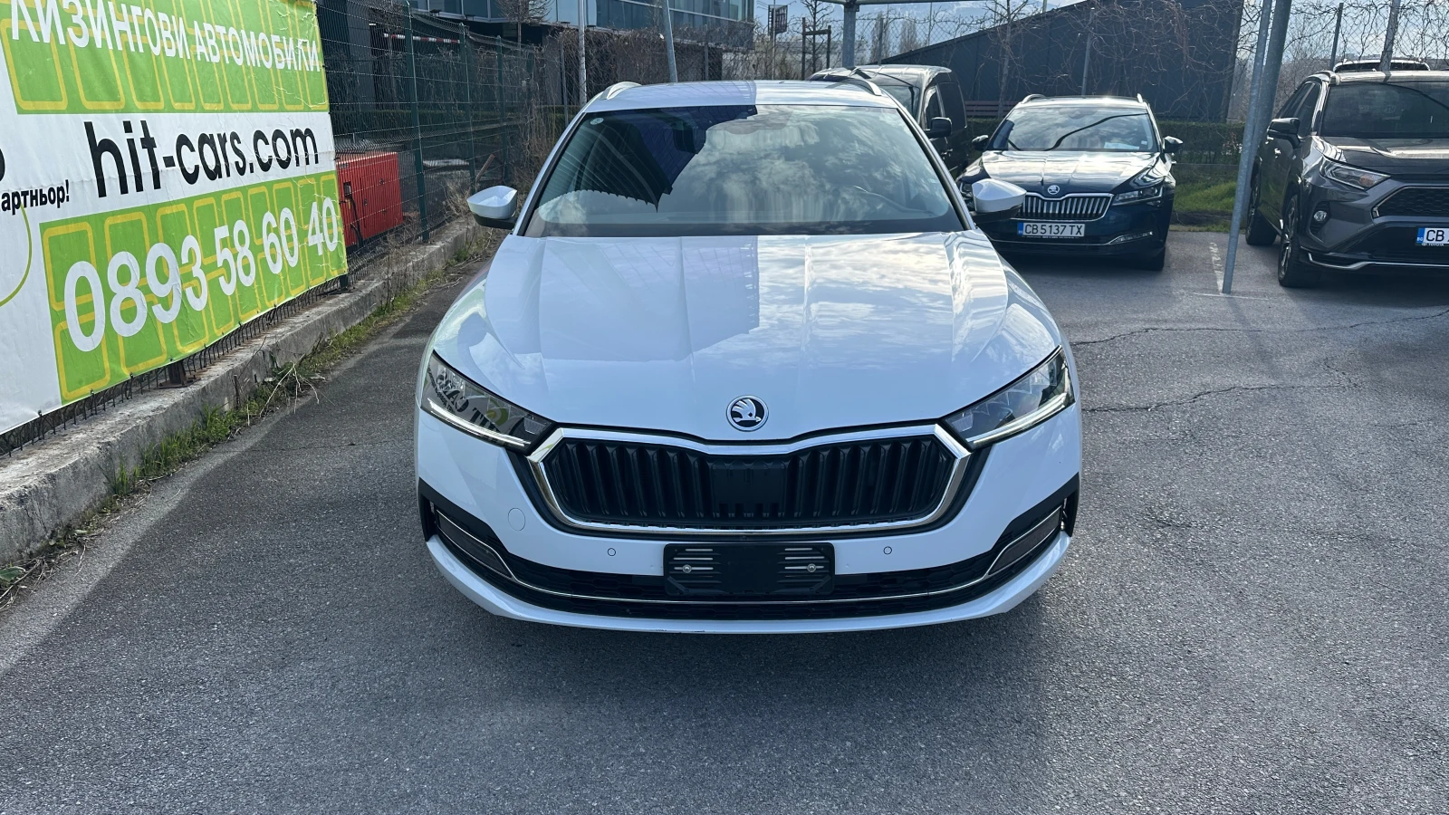 Skoda Octavia Style 2.0 TDI Automatic, снимка 3 - Автомобили и джипове - 54043415