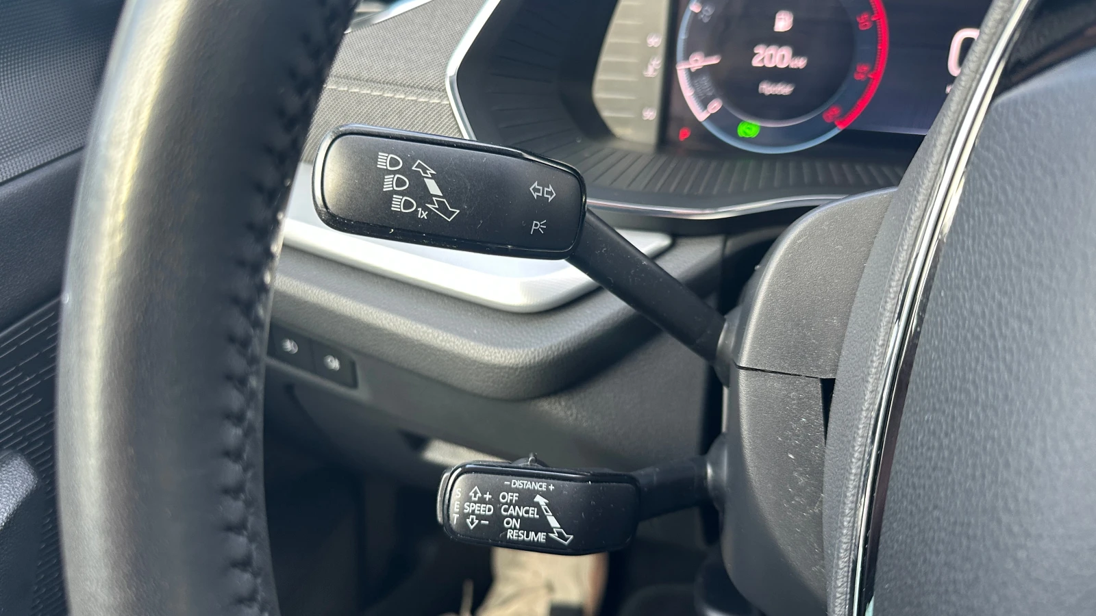 Skoda Octavia Style 2.0 TDI Automatic, снимка 17 - Автомобили и джипове - 54043415