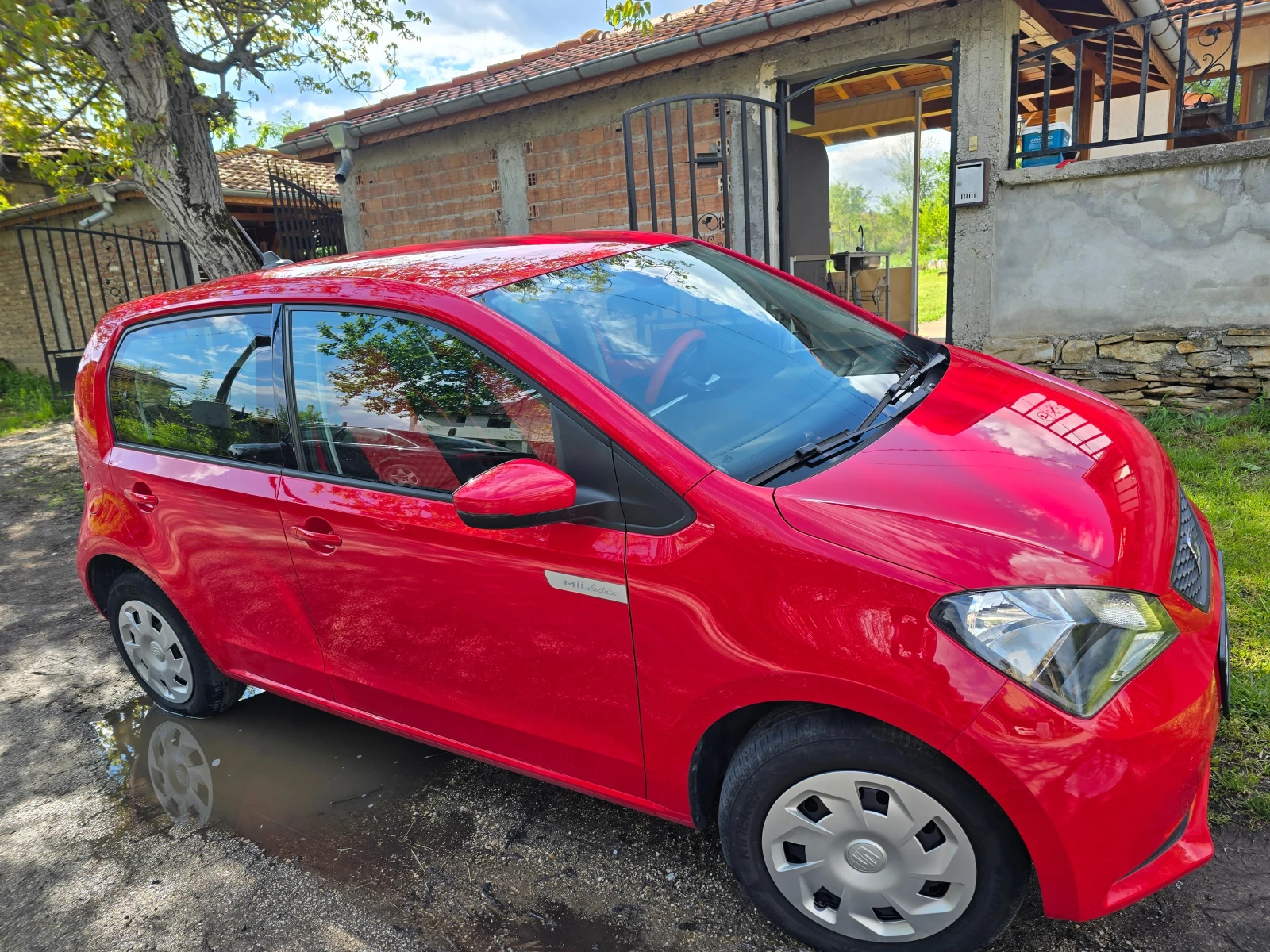 Seat Mii, снимка 2 - Автомобили и джипове - 54400040