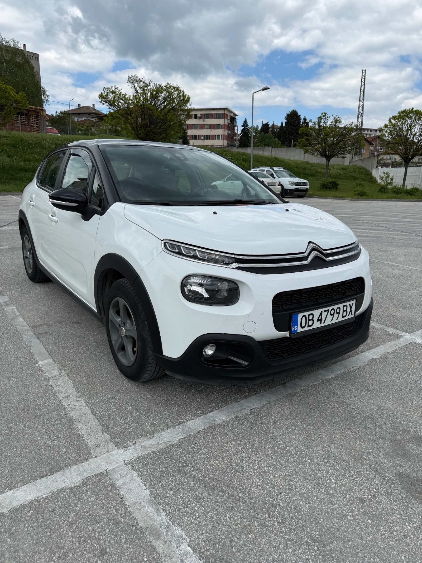 Citroen C3 1.2, снимка 2 - Автомобили и джипове - 54400177